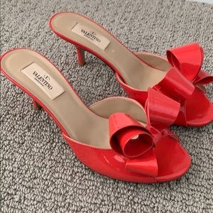 Valentino Bow Kitten Heels. Rare coral color!
